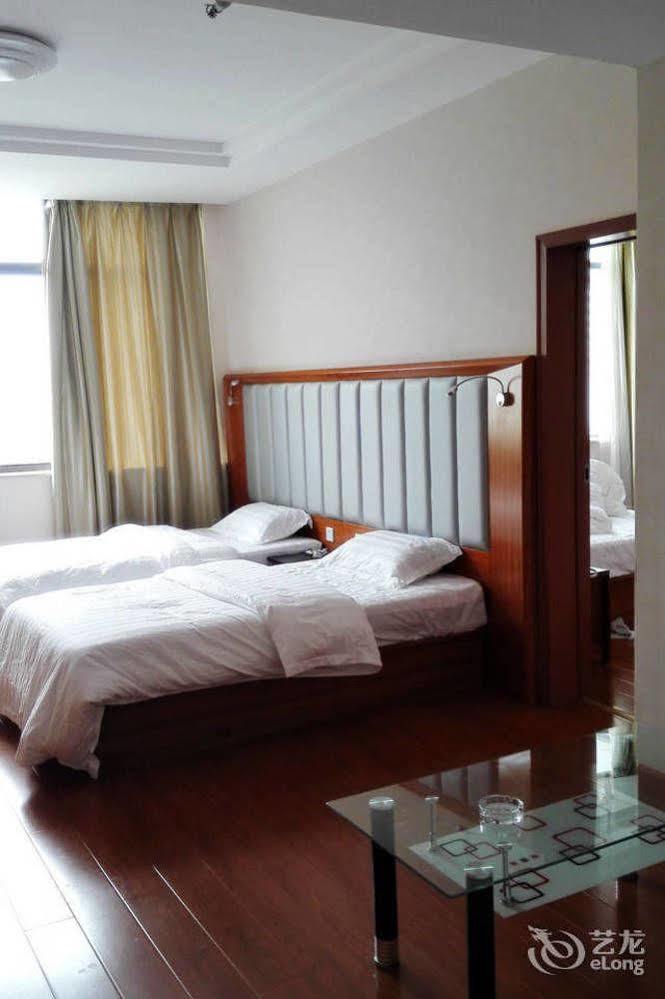 Weihai Times Business Hotel מראה חיצוני תמונה